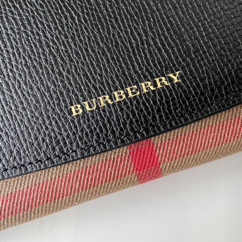 Bv*b*rry wallets